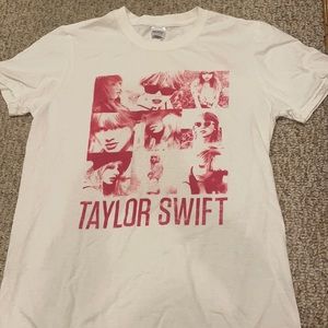 Taylor Swift RED shirt